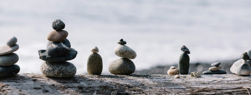 Image of rocks that are balanced.